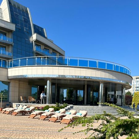 Готель Елада 尤日内 外观 照片